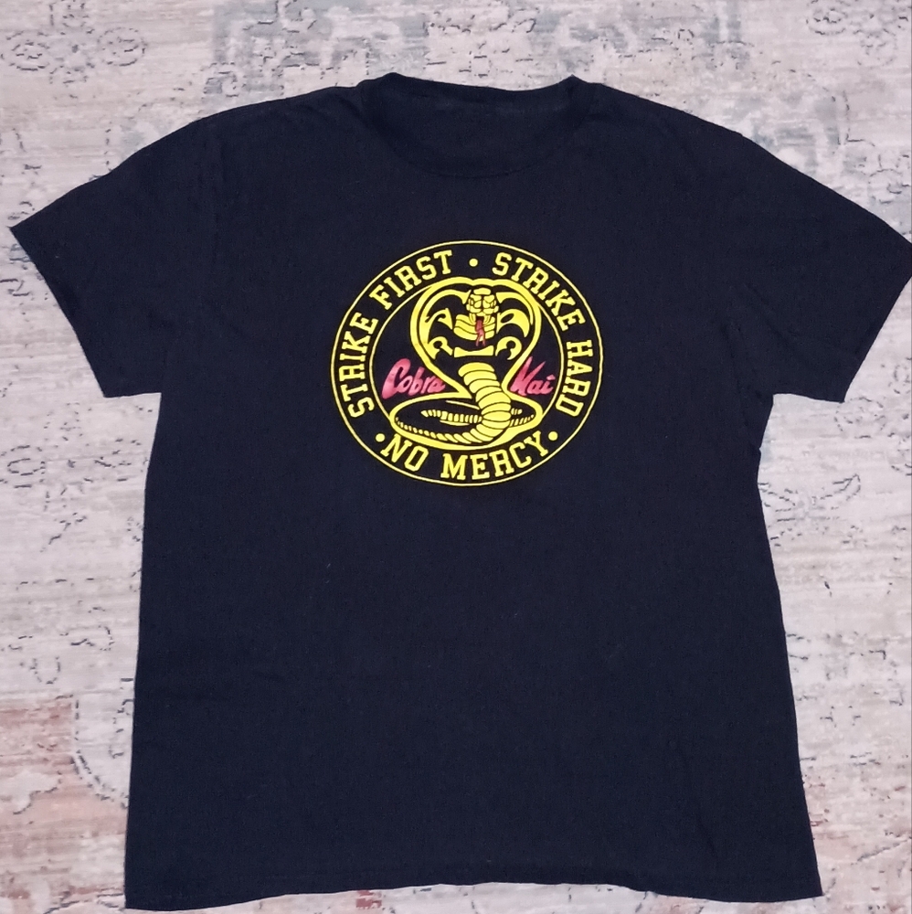 Cobra Kai Black Yellow Cotton Men's T Shirt size Large